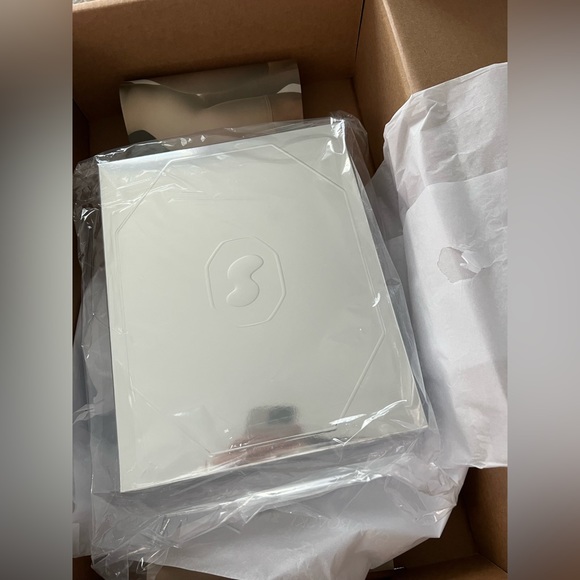 NWT Skims x Swarovski Jelly Sheet Long Sleeve Catsuit XS - Picture 8 of 8